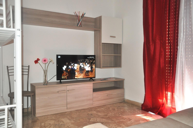Bedroom 2, VIALE REPUBBLICA 307 6, Savona