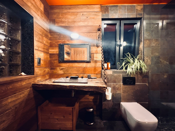 Bathroom 4, Designer Villa With spa and Magical Views, 5 bdr, London