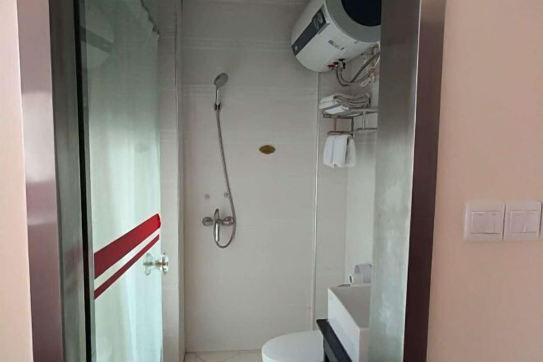 Bathroom 4, Taohuanyuan Hotel, Anqing
