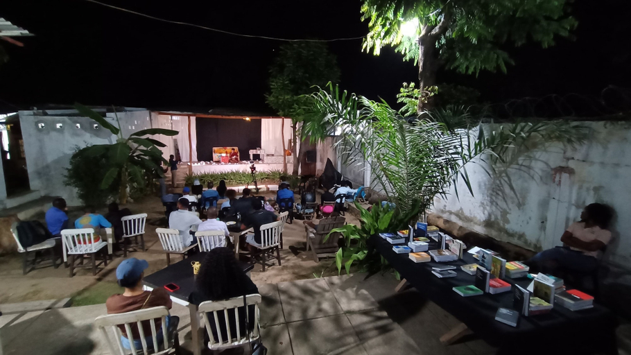 Food & Drinks 4, Ruby - casa de hóspedes - Backpackers, Nampula