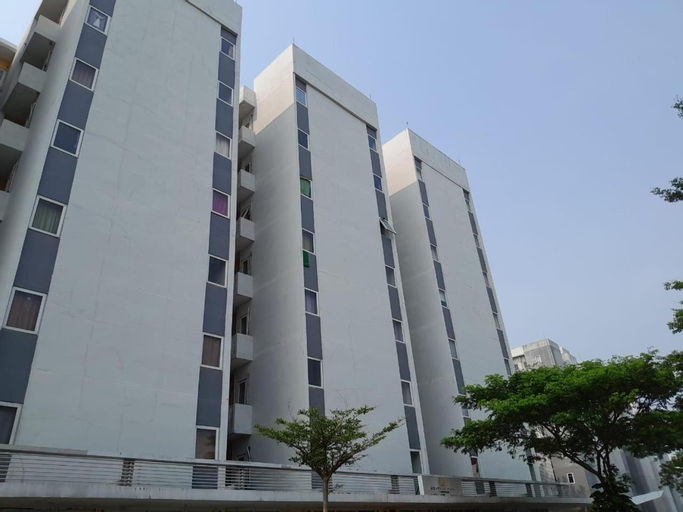 Exterior 4