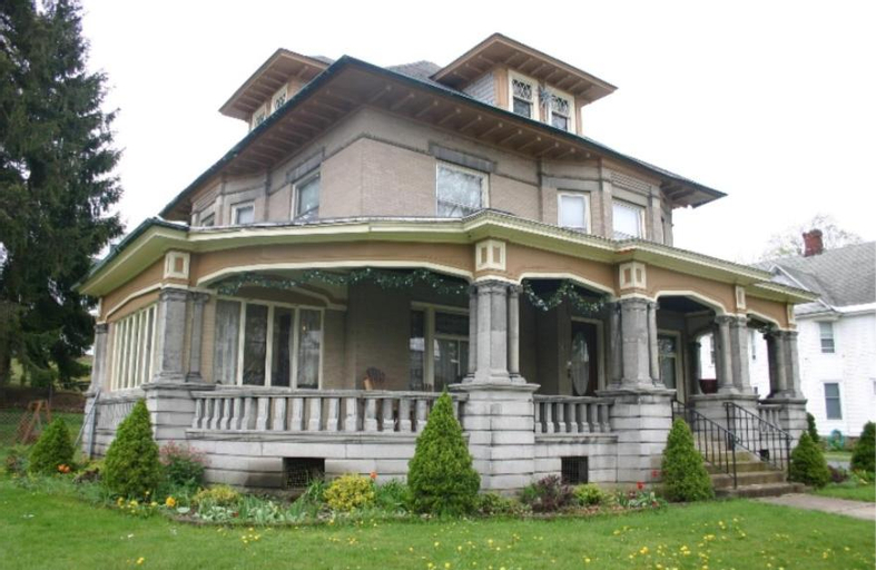 Tarry Here Mansion Bed & Breakfast, Cattaraugus