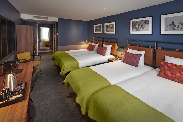 Bedroom 2, Hotel Lion D'or, Haarlem