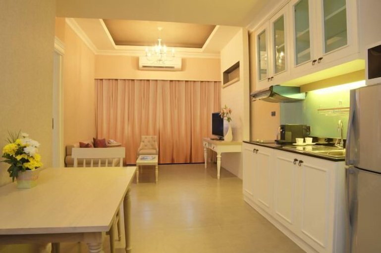 Dining Room 15