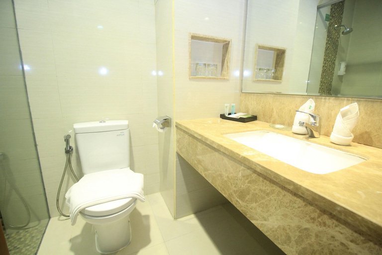 Bathroom 5, On The Rock, Kupang