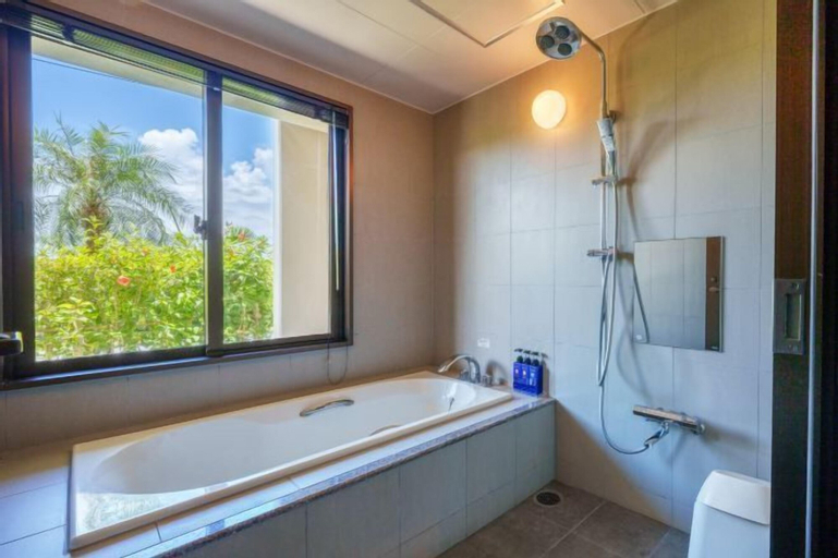 Bathroom 4