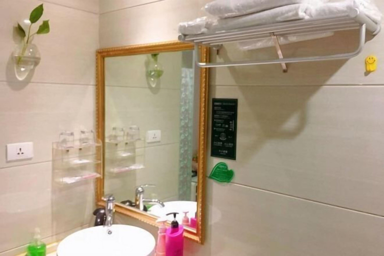 Bathroom 4, Wuhu Business Hotel, Shiyan