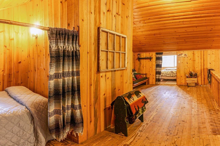 Bedroom 3, Sun Mountain Ranch Bunkhouse - Near Crater Lake, Klamath