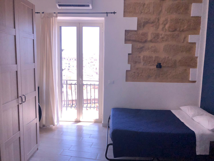 Others 3, Kale Atenea, Agrigento