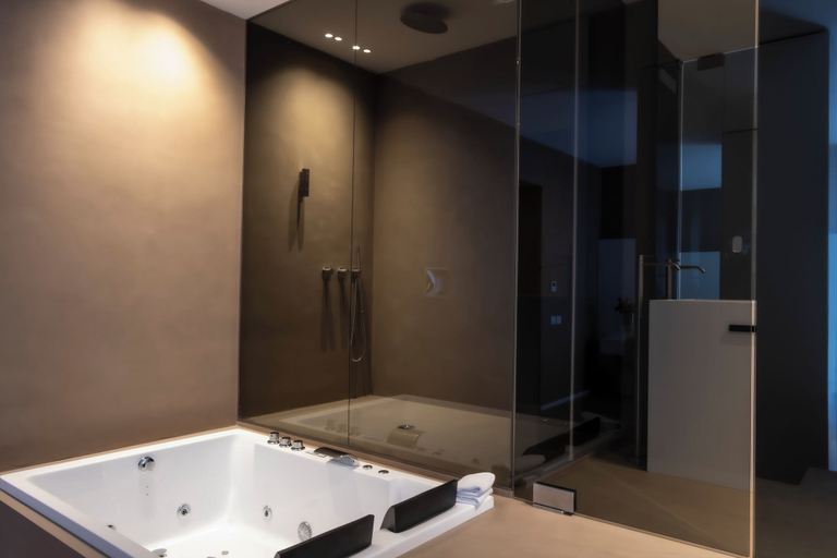 Bathroom 5, Amorgiù Luxury Room, Palermo