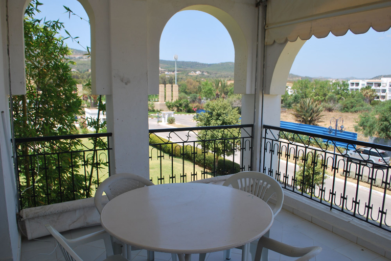 Others 4, 2 Bedroom Terrace Apartment, Tétouan