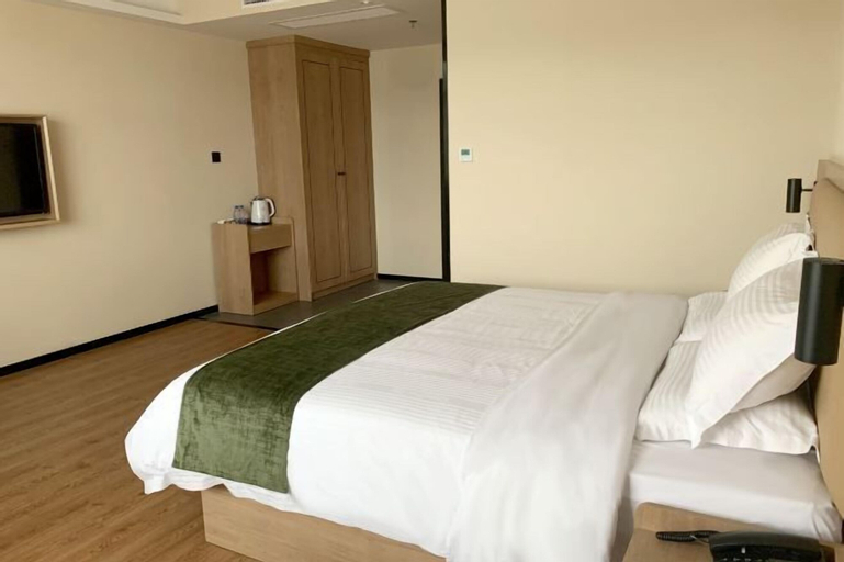 Bedroom 8