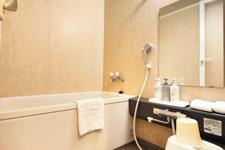 Bathroom 11