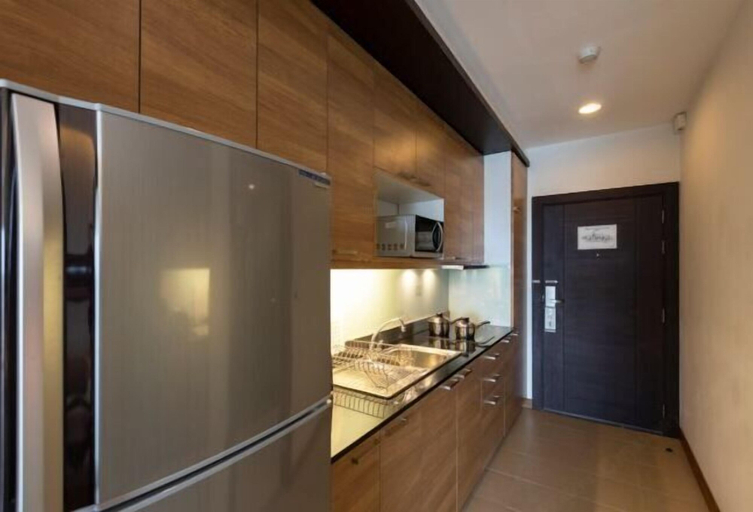 Dining Room 11