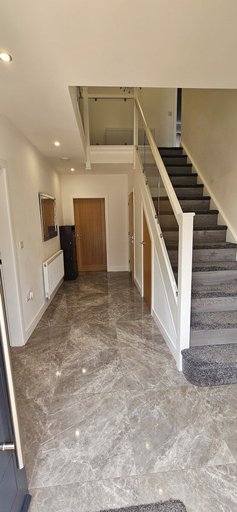 Others 5, Citrine Suite - Sleeps 8 With Parking, Stoke-on-Trent