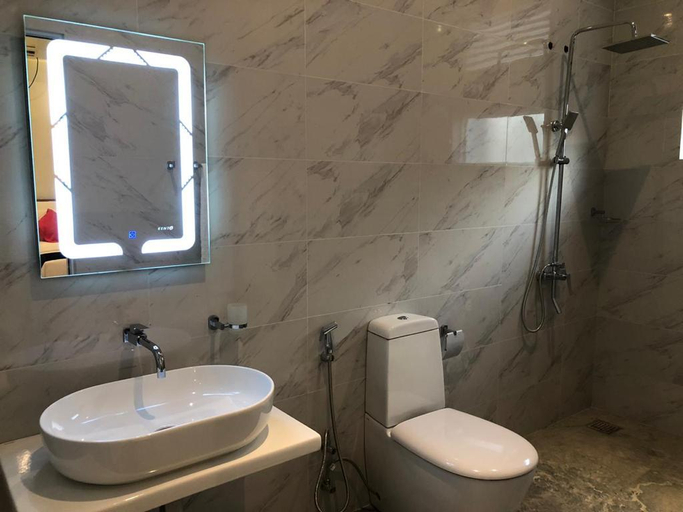 Bathroom 5, Luvi’s Villa, Galle Four Gravets