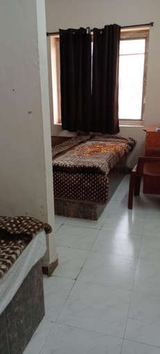 Others 4, Shree maya home stay, Ujjain