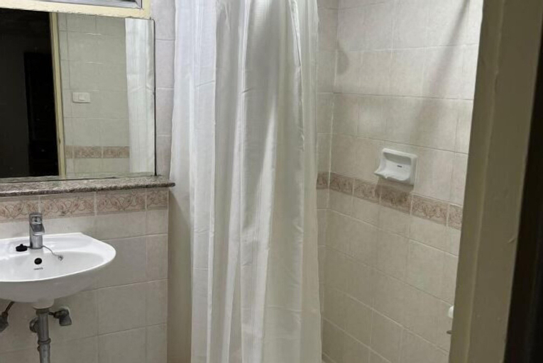 Bathroom 18