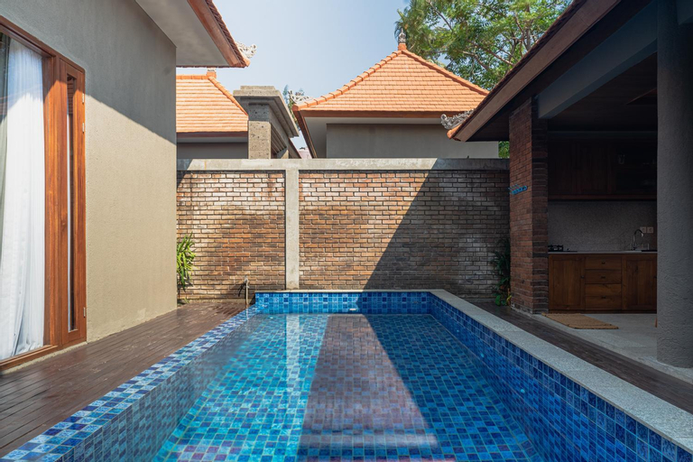Swimming Pool 26