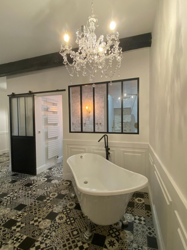 Bathroom 2, Chambre d'hote 1787 : Les Terrasses des Pyrenees, Hautes-Pyrénées