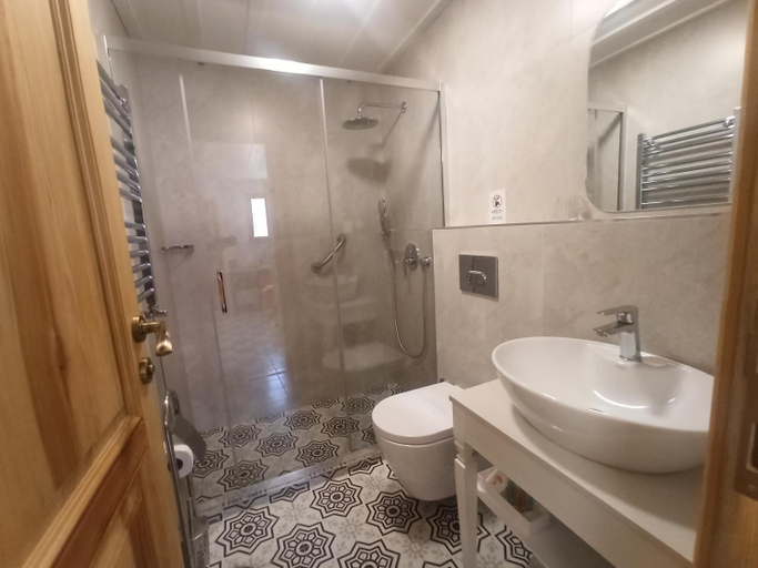 Bathroom 4, ikiz Konak Boutique Hotel, Kadıköy