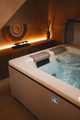 Others 3, Comme chez Soye - Private Wellness, Namur