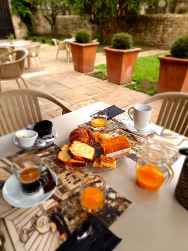Food & Drinks 5, Casona De La Pinta, Cantabria