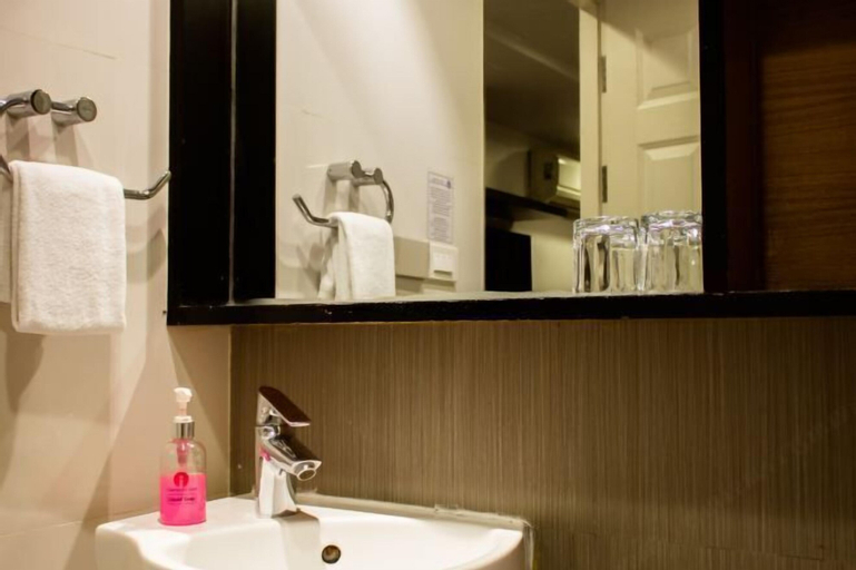 Bathroom 6