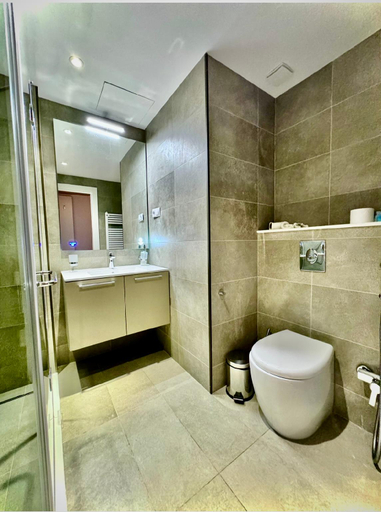 Bathroom 3, Sunshine Alliance Palace Apartments, Batumi