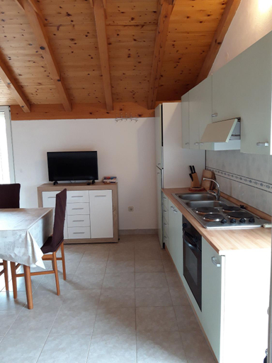 Others 5, Apartments Ivanka, Tisno