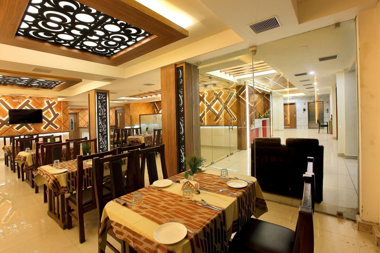 Restaurant 4, Hotel Heyday, Pathanamthitta