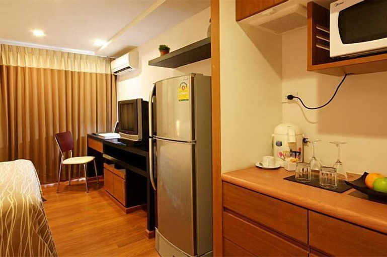 Dining Room 4