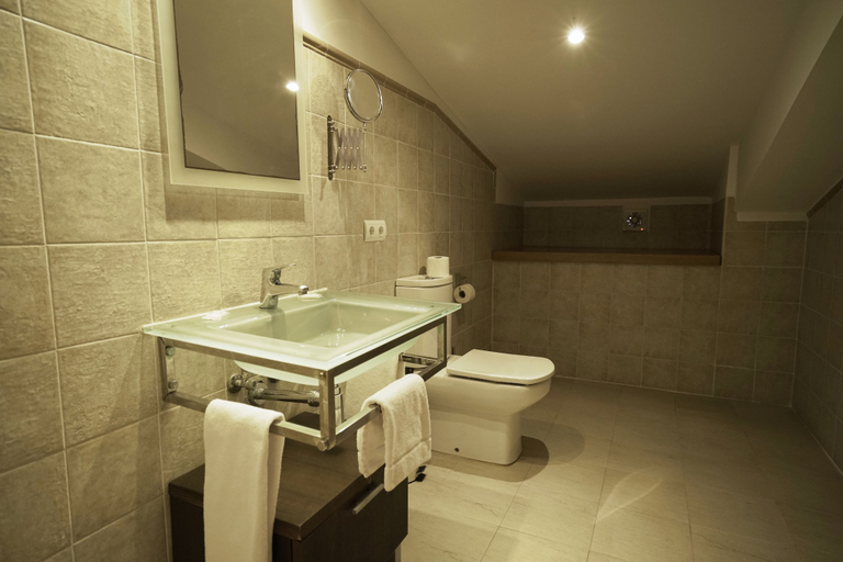 Bathroom 5, Hotel Sa Bassa Rotja Ecoturisme, Baleares