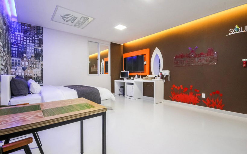 Bedroom 5