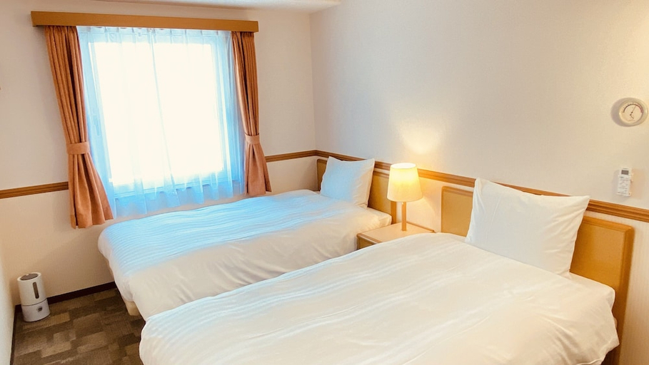 Bedroom 2, Toyoko Inn Kumamoto Sakuramachi Bus Terminal Mae, Kumamoto