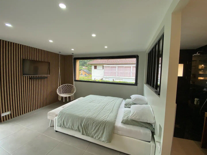 Bedroom 5, Grand Perce Neige & Jacuzzi privatif, Vosges