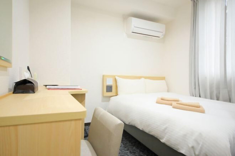 Bedroom 13