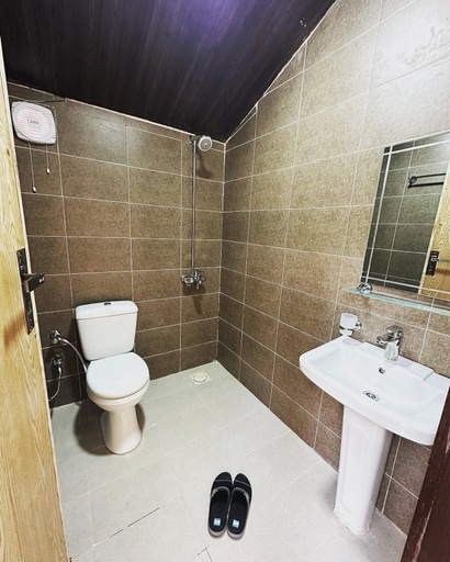 Bathroom, Montagna PODS, Northern Areas