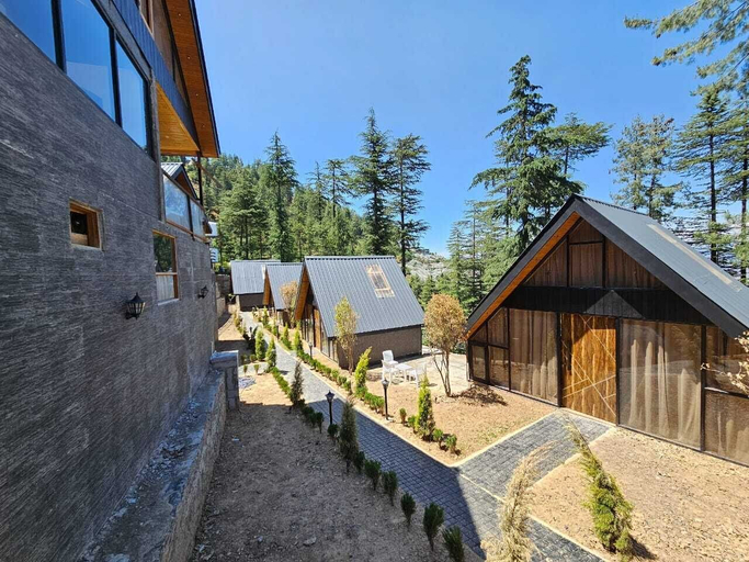 Exterior & Views 2, BlackPearl Cottages - Kufri, Shimla