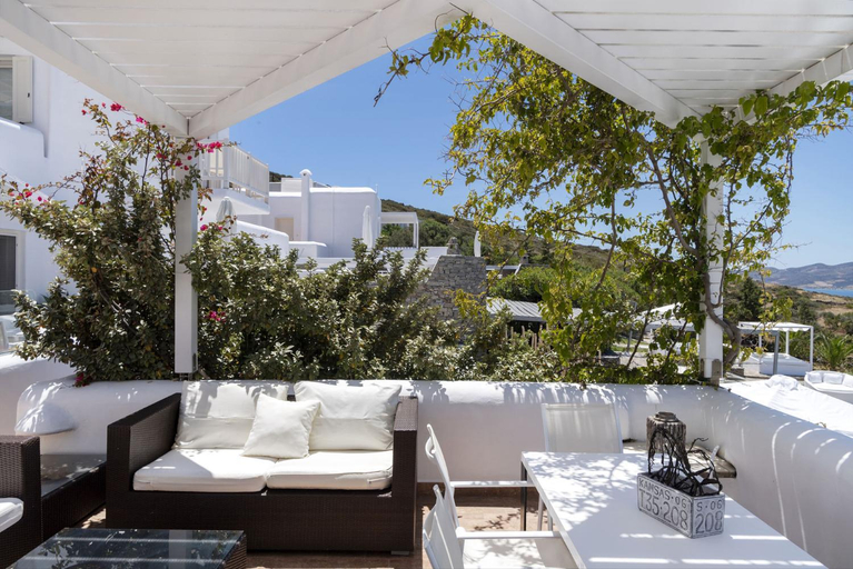 Food & Drinks 4, Paros Butterfly Villas, South Aegean