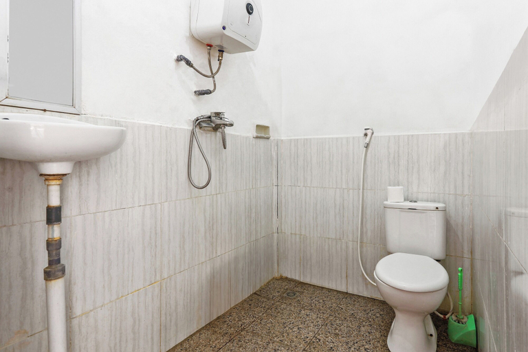 Bathroom 5, Palulu Garden Homestay, West Manggarai