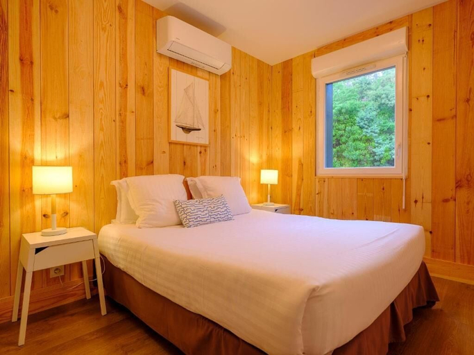 Bedroom 3, Les Suites Du Ferret, Gironde