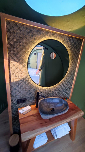 Bathroom 2, Luzada Glamping Burbujas - Designed for Adults, Lugo