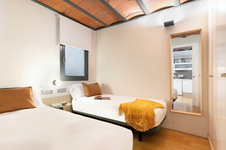 Bedroom 3, Aspasios Las Ramblas Apartments, Barcelona