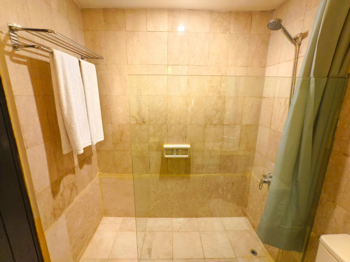 Bathroom 7