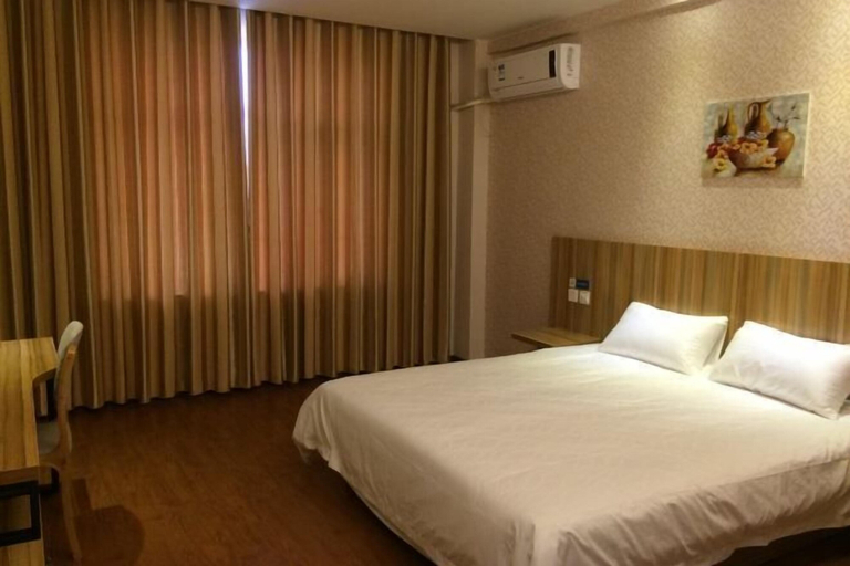 Bedroom 3, Eaka 365 Hotel Daming Damingfu Road, Handan