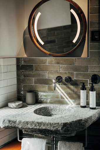 Bathroom 5, Bootshaus Amberg, Amberg