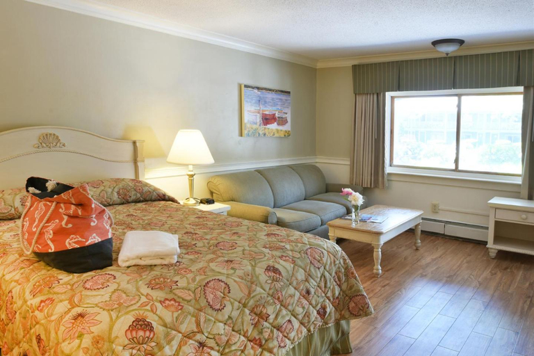 Others 3, The Cove Motel, Barnstable