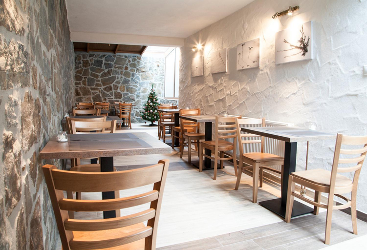 Food & Drinks 4, Penzion Snezienka, Poprad