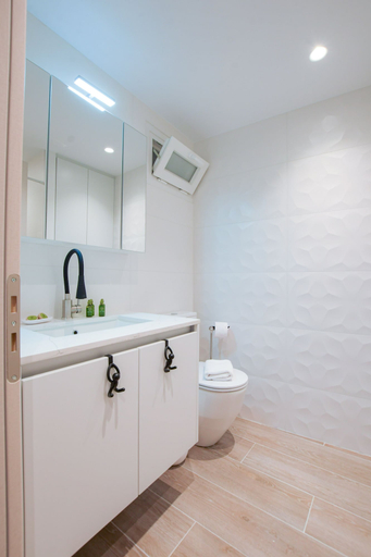 Bathroom 4, ElegantLuxurySuite, Crete